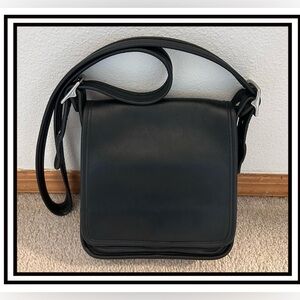 VTG Coach 9145 Legacy Studio Classic Flap Crossbody Bag Black (No Charm)